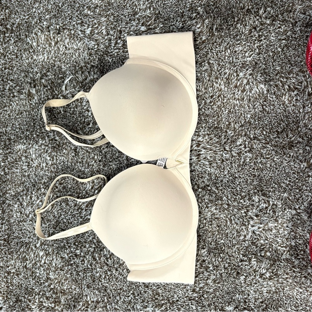 Victoria's Secret Cream Bra